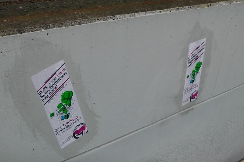 Plakatieraktion gegen Naziaufmarsch in Münster 