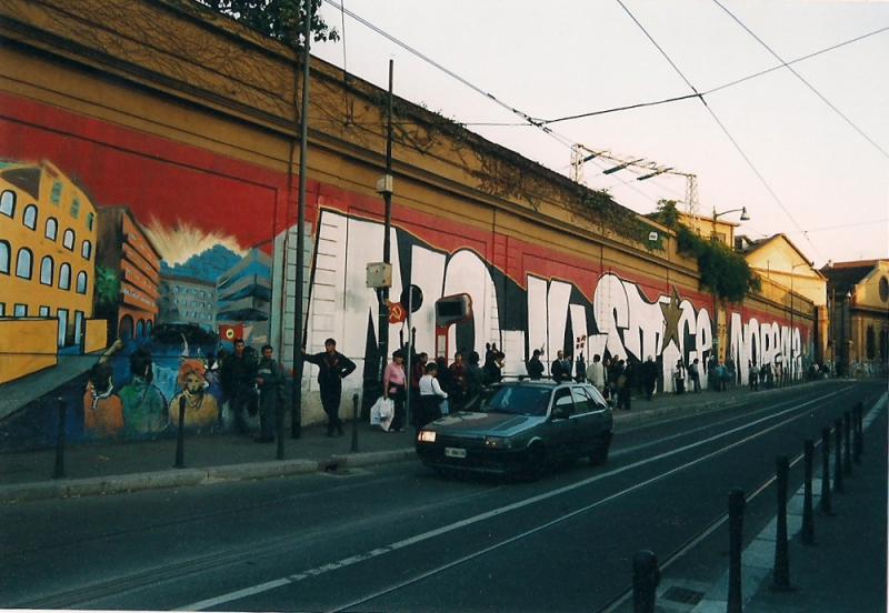 via Bramante, Milano,  Carlo Giuliani Graffiti, (Foto: Azzoncao)