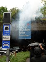 Stuttgart: Transpi-Aktion am Rande der revolutionären Demo