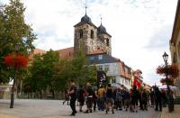 Vor der Sankt-Nicolai-Kirche.