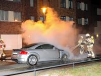 Unbekannte steckten den Audi am Freitagmorgen in Brand