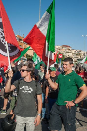 Alessio di Chirico auf der Demonstration gegen die Roma-Siedlung am 3.6.2015 in Rom