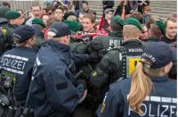 Prügelangriff der Polizei gegen AntifaschistInnen