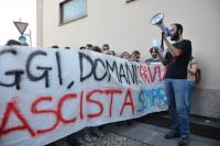Antifaschistischer Protest gegen die Eröffnung des CasaPound Sitzes in Pavia