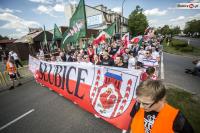 Am 7. Mai 2016 marschierten etwa 200 polnische NationalistInnen durch Słubice. (Quelle: slubice24.pl)