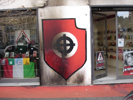 schwarze Zeiten, Forza Nuova an der Piazza Vescovio, Roma