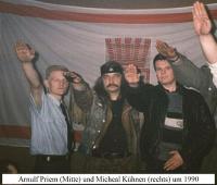 Arnulf Priem (Mitte) und Naziführer Michael Kühnen (rechts)