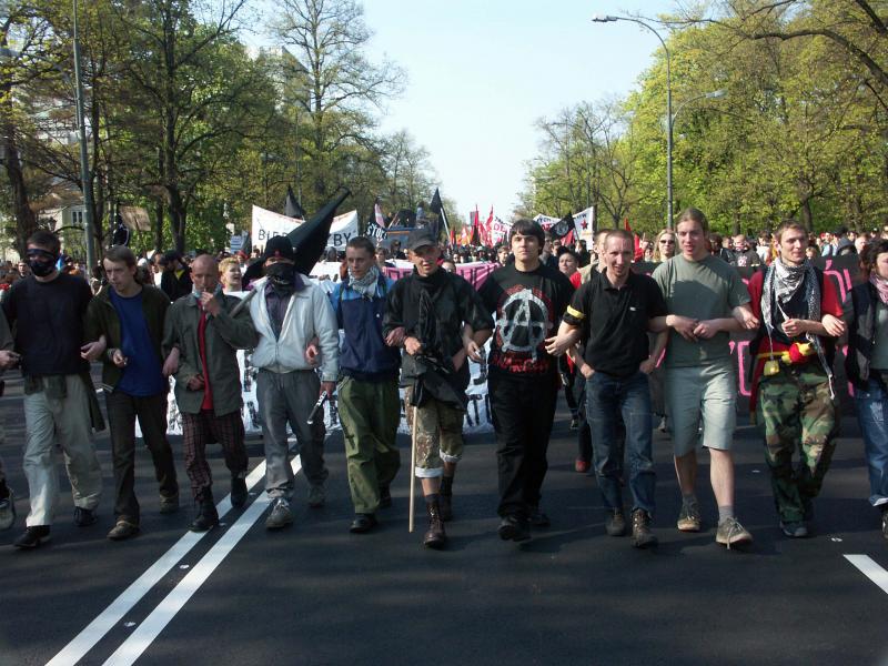 Demonstration 2004