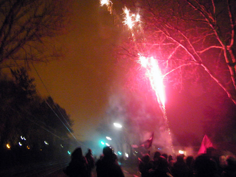 Unsere Pyrotechnik gegen eure Repression!