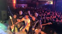 Hunderte Anhänger der Neonazi-Gruppe „Hammerskins“ aus ganz Europa beteiligten sich in Rogoredo bei Mailand an einem Konzert rechtsradikaler Musikgruppen.