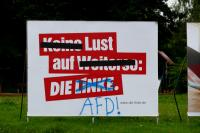 Wahlplakat von "Die Linke" von AfD-Sympathisant beschmiert