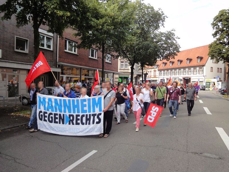 Demo am Morgen durch Neckarau