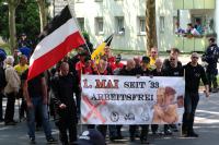 "Weiße Rebellion" und "FN Kraichgau" mit gemeinsamem Transparent am 01.05.2011 in Heilbronn
