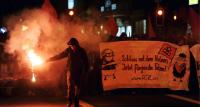 Die Demonstration begann friedlich, vor dem Rathaus kam es jedoch zur gewaltsamen Auseinandersetzungen. Bild: KEYSTONE/AP