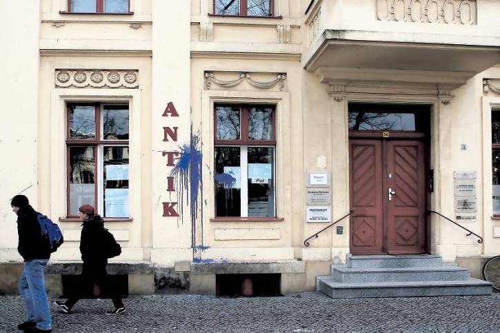 Angriff auf Haus der Deutschen Polizeigewerkschaf