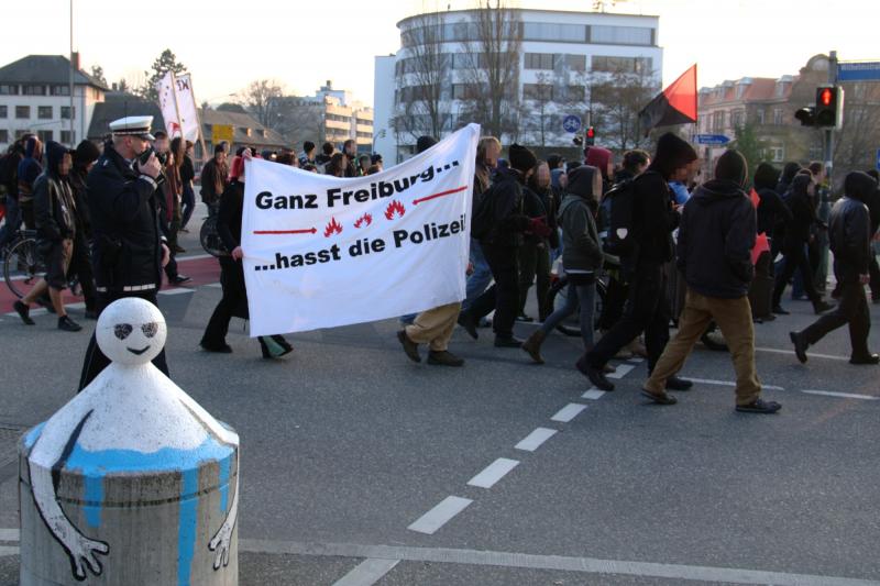 Ganz Freiburg hasst die Polizei