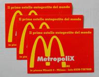 metropolix, ostello autogestito, piazza Minniti 6, Milano - sticker(Foto: Azzoncao Archiv)