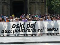 Protestversammlung in Donostia-San Sebastian nach dem Urteil zu den Volkskneipen