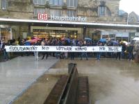 Solidaritäts-Spruchband in Aachen: Solidarität mit Lpothar König und Mr. Blue