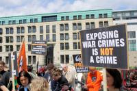 FREE MANNING Kundgebung auf dem Pariser Platz