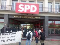 Kundgebung vor der SPD im Kurt-Schumacher-Haus