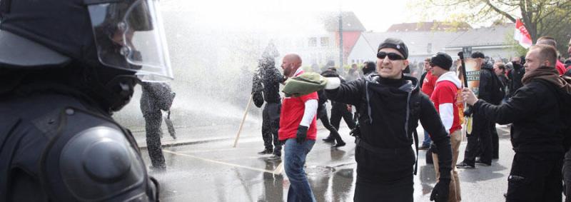 Teilnehmer der rechtsextremen Demo am Sonntag in Plauen.