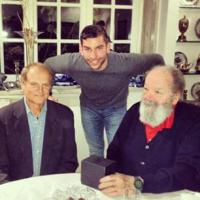 Carlo Pedersoli jr. mit seinem Großvater Carlo Pedersoli, alias Bud Spencer, und Mario Girotti, alias Terence Hill