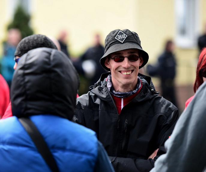 Konzertveranstalter Steffen Richter beim Aufmarsch der Partei „Der III.Weg“ am 1. Mai 2015 in Saalfeld