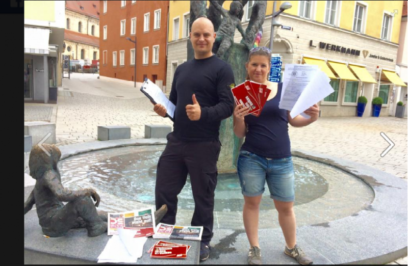 Dominik Stürmer und Marina Djonovic mit NPD-Propaganda