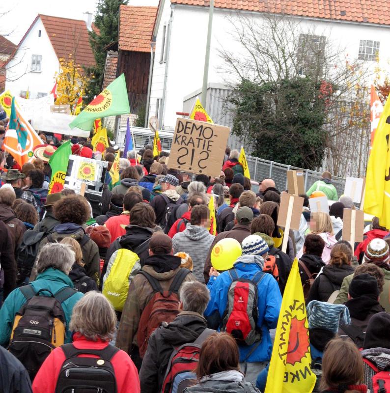 Anti-Atom-Demo durch Berg