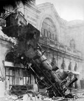 640px-Train_wreck_at_Montparnasse_1895