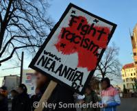 Fight Racism! www.nea.antifa.de