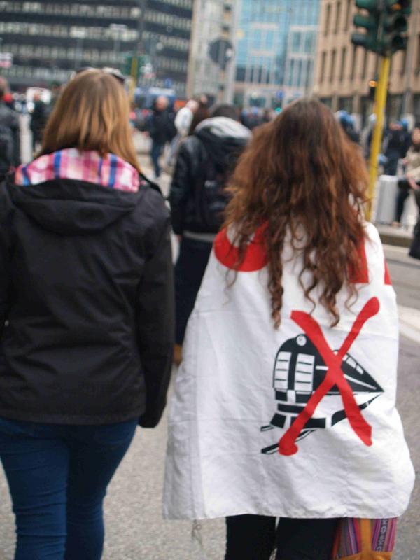 No Expo - Demo der SchülerInnen in Milano - 30.04.2015