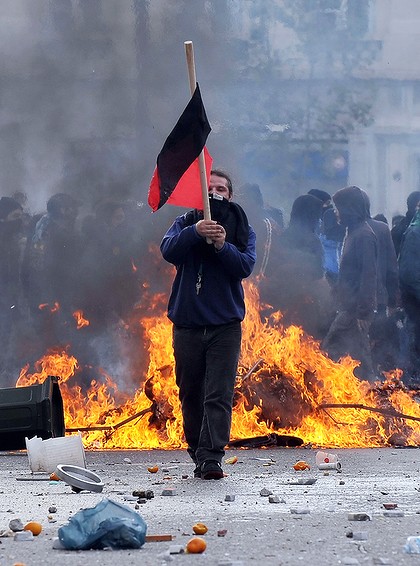 Athens protestor-420x0