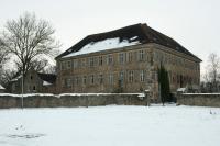 Brisanter Kauf auch in Sachsen-Anhalt: Neonazis ersteigerten im Februar 2010 für 80.000 Euro das Schloss Trebnitz. Der Landesverfassungsschutz hatte im Vorfeld keine Hinweise auf das Interesse der Rechtsextremen