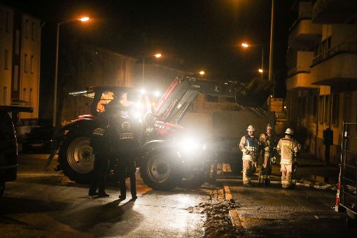 Ein verdächtiger Gegenstand hat vor der BEA in Villingen-Schwenningen für einen Polizeieinsatz gesorgt (11)