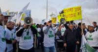 Streikende Arbeiter_innen in Haifa
