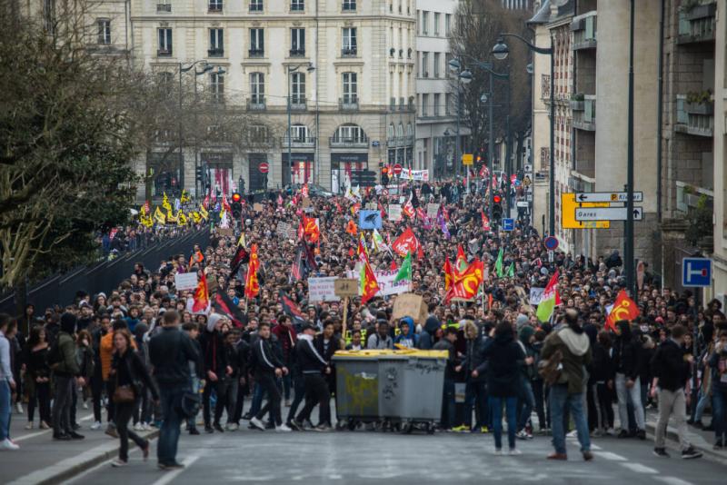 Frankreich: La nuit rouge - Nach dem Aktionstag gehen wir nicht nach Hause...