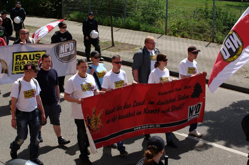 Nazis am 1. Mai 2012 in Speyer - 23