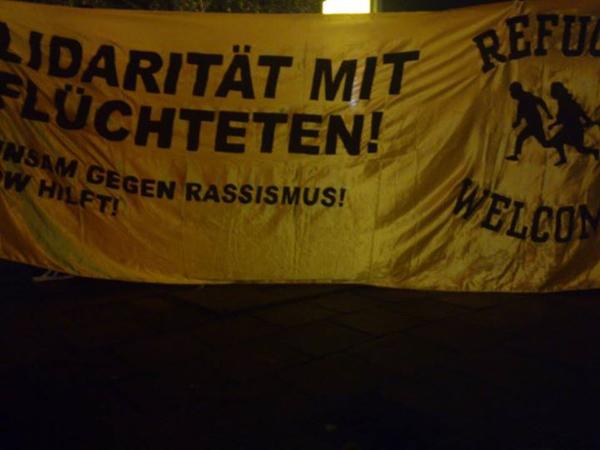 Kundgebungsplatz der Rassist*innen besetzt!