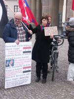 Kundgebung gegen US-Angriff auf Syrien in Berlin 11