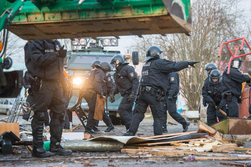 Polizei gegen die Kollegen