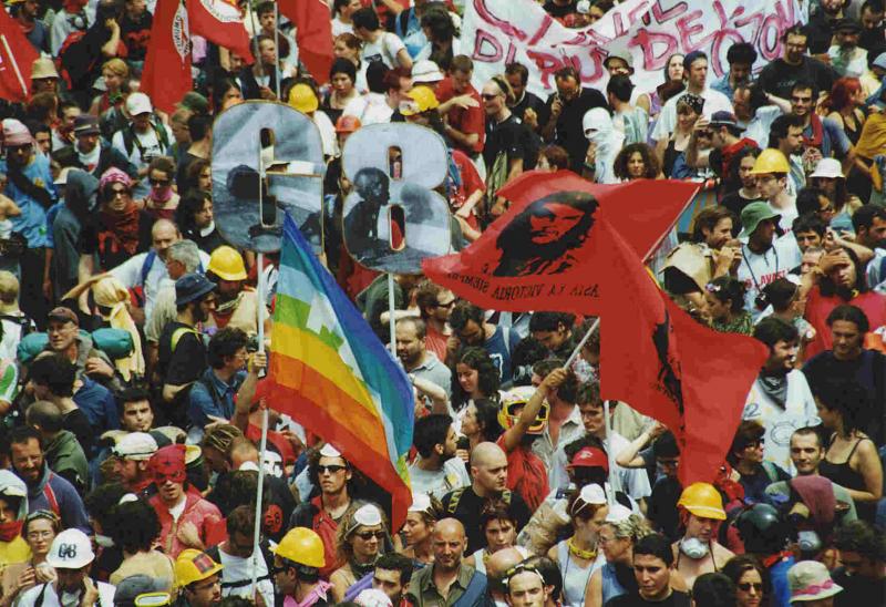 Demozug vom Stadion Carlini(Foto: Azzoncao)