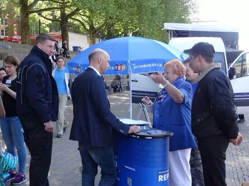 Republikaner Stand in Bremen