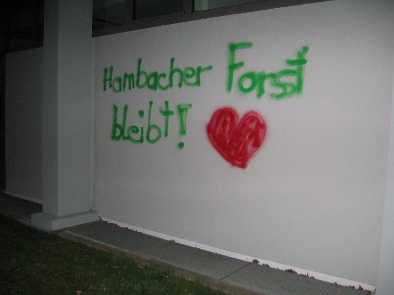 Hambacher Forst bleibt!