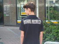 (9) Junge mit Ansgar Aryan Shirt