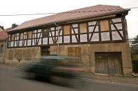 In Jena in Thüringen gilt das Gebäude des NPD-Kreisverbandes als Neonazi-Treff; es wird das "braune Haus" genannt