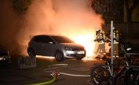 In Prenzlauer Berg brannte ein Auto, zwei weitere wurden durch die Flammen beschädigt (Foto: spreepicture)
