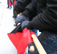 Foto von der Antirepressionsdemo mit 10.000 in Athen nach der Räumung der Villa Amalias (12.01.2013)