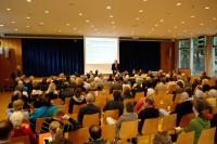 Diskussion in der Aula der Weiherhofschule in Herdern